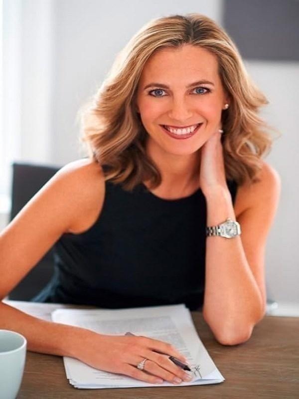 Couverture du livre « LAUREN WEISBERGER UNTITLED BOOK 2 » de Lauren Weisberger, librairie Les Contes Infusés à Corte