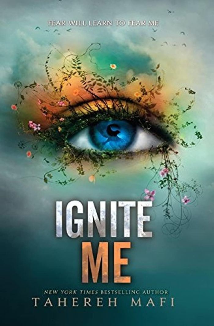 Couverture du livre « SHATTER ME: E - IGNITE ME » de Tahereh Mafi, librairie Les Contes Infusés à Corte