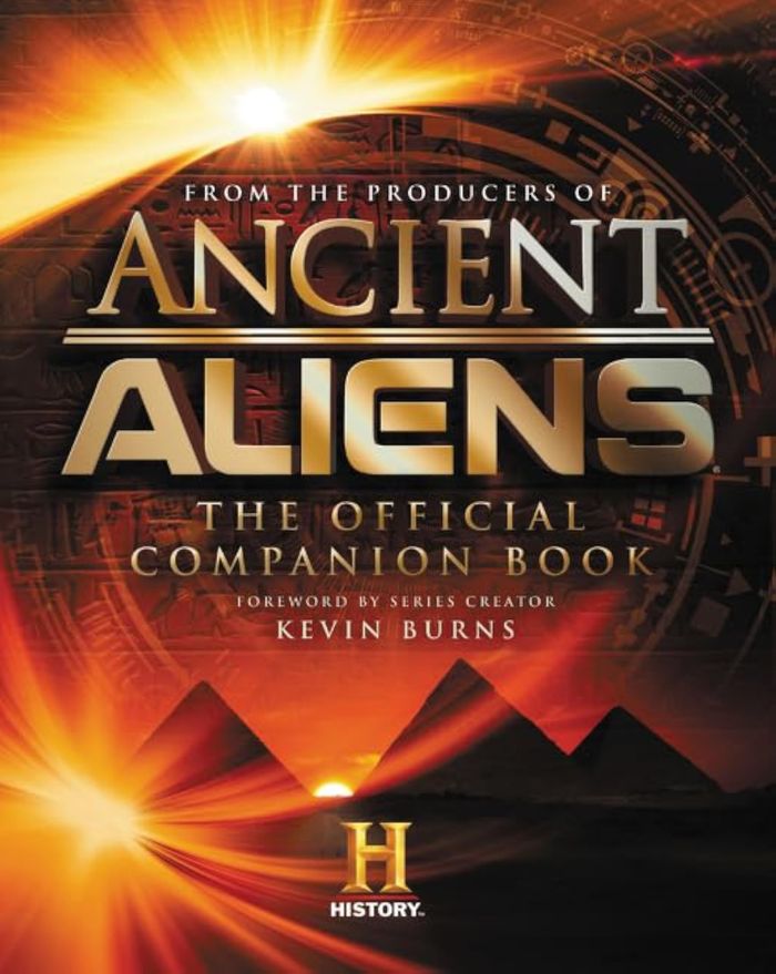 Couverture du livre « ANCIENT ALIENS - THE OFFICIAL COMPANION BOOK » de The Producers Of Anc, librairie Les Contes Infusés à Corte