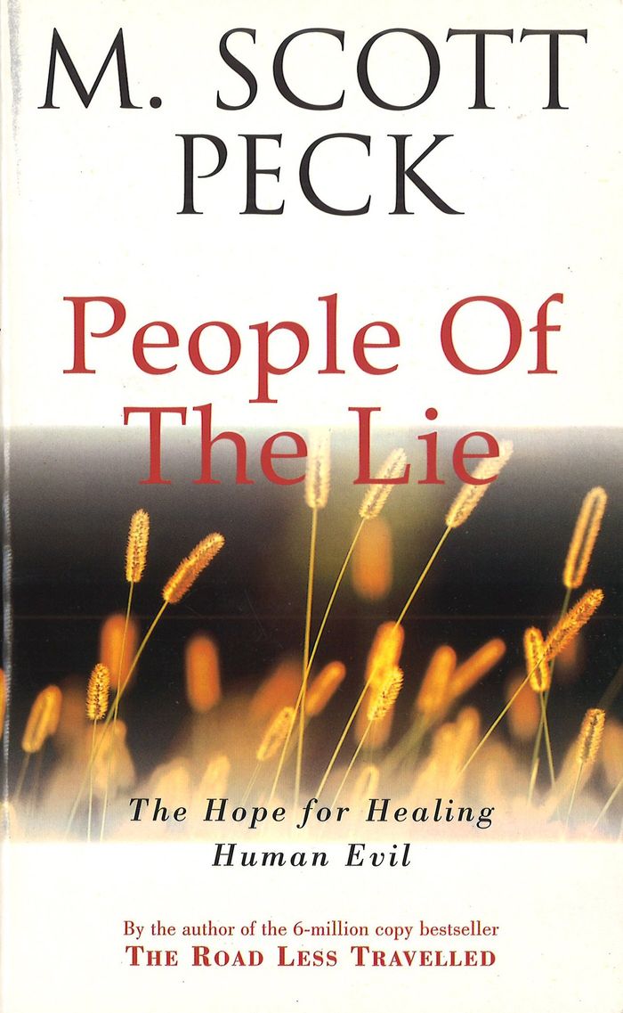 Couverture du livre « THE PEOPLE OF THE LIE » de Peck M. Scott, librairie Les Contes Infusés à Corte