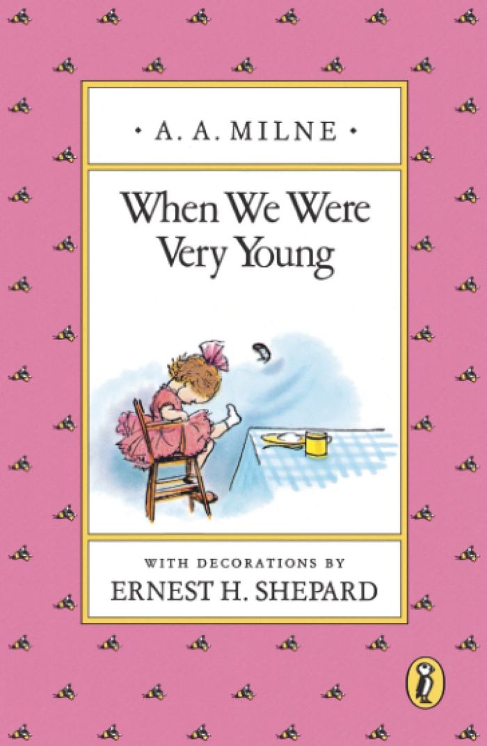 Couverture du livre « WINNIE-THE-POOH - WHEN WE WERE VERY YOUNG » de Milne/shepard, librairie Les Contes Infusés à Corte