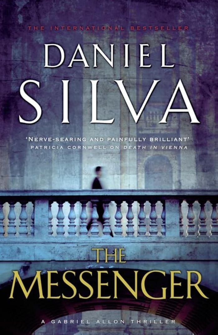 Couverture du livre « THE MESSENGER » de Daniel Silva, librairie Les Contes Infusés à Corte