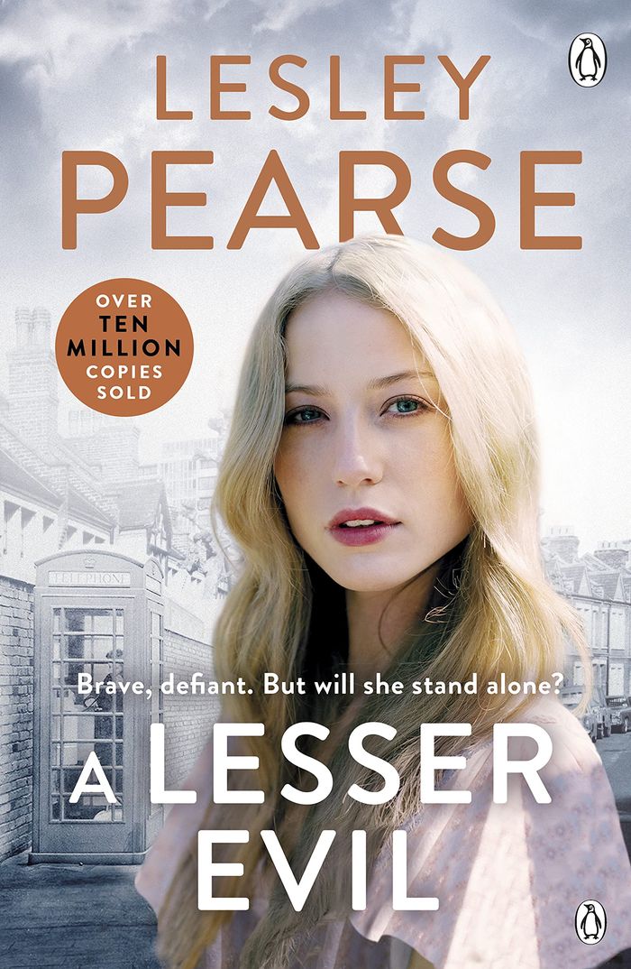 Couverture du livre « A LESSER EVIL » de Lesley Pearse, librairie Les Contes Infusés à Corte