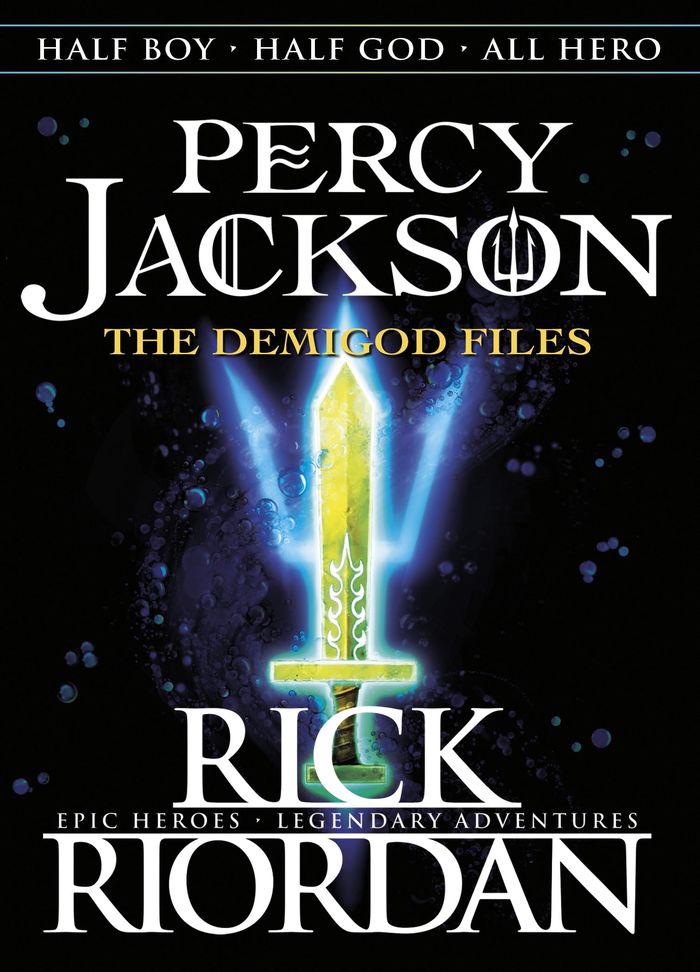 Couverture du livre « PERCY JACKSON: THE DEMIGOD FILES (PERCY JACKSON AND THE OLYMPIANS) » de Rick Riordan, librairie Les Contes Infusés à Corte