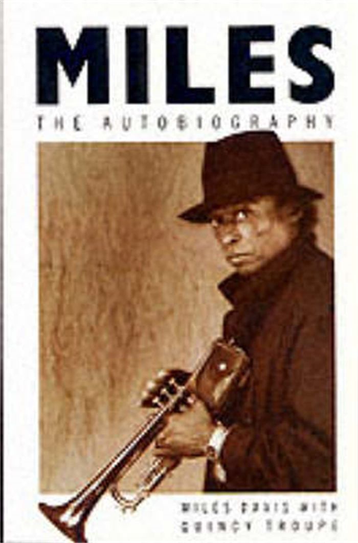 Couverture du livre « MILES - THE AUTOBIOGRAPHY » de Troupe/davis, librairie Les Contes Infusés à Corte
