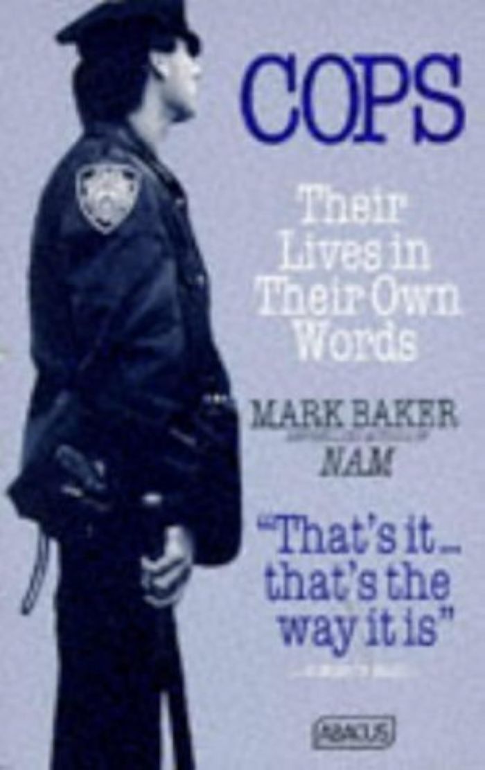 Couverture du livre « COPS: THEIR LIVES IN THEIR OWN WORDS », librairie Les Contes Infusés à Corte