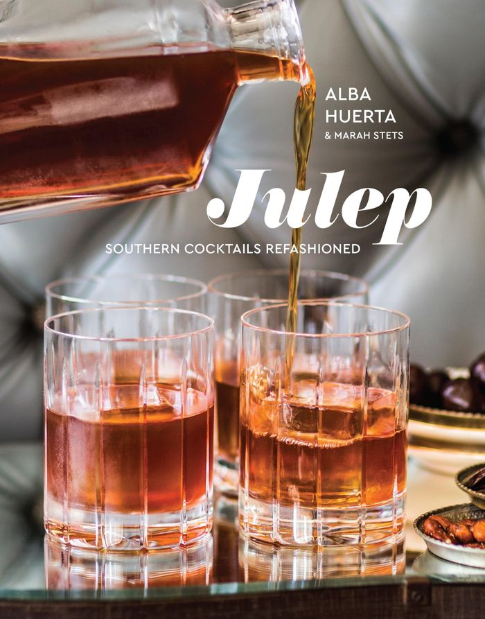 Couverture du livre « JULEP SOUTHERN COCKTAILS REFASHIONED /ANGLAIS » de Alba Huerta/marah St, librairie Les Contes Infusés à Corte