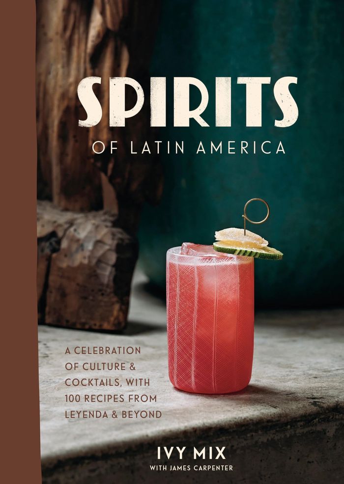 Couverture du livre « SPIRITS OF LATIN AMERICA /ANGLAIS », librairie Les Contes Infusés à Corte