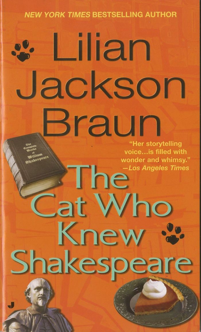 Couverture du livre « CAT WHO... - THE CAT WHO KNEW SHAKESPEARE » de Braun Lilian Jackson, librairie Les Contes Infusés à Corte