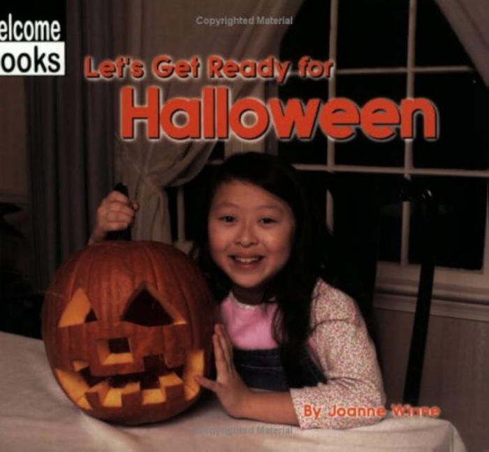 Couverture du livre « LET'S GET READY FOR HALLOWEEN », librairie Les Contes Infusés à Corte