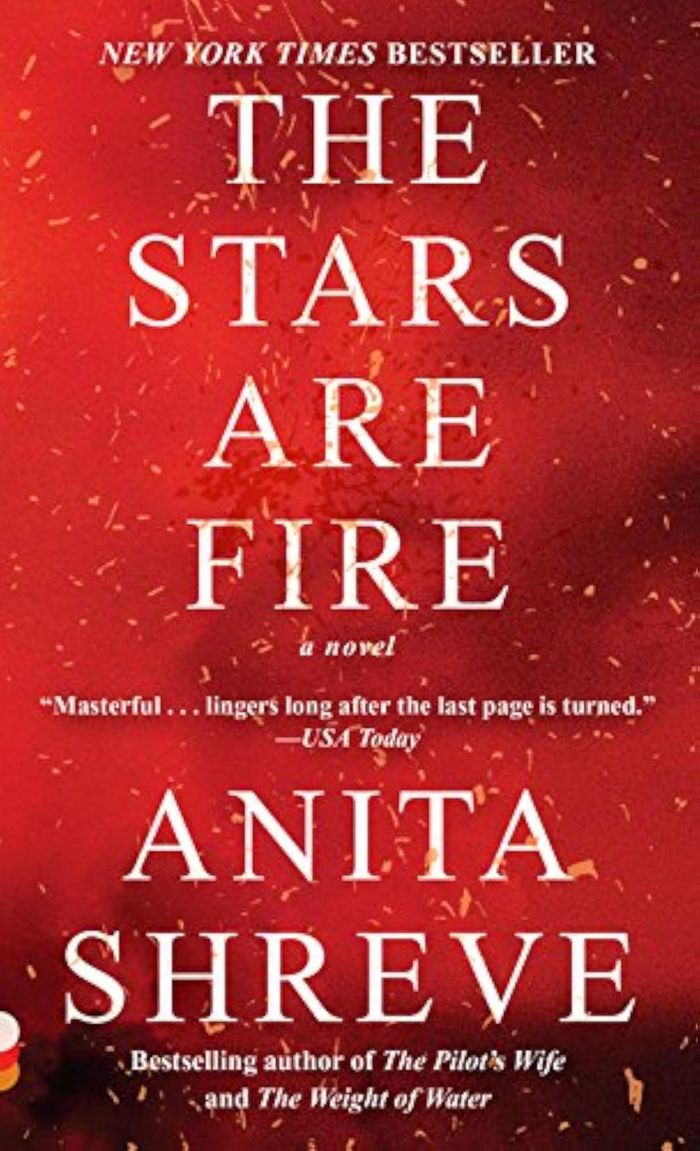 Couverture du livre « THE STARS ARE FIRE », librairie Les Contes Infusés à Corte
