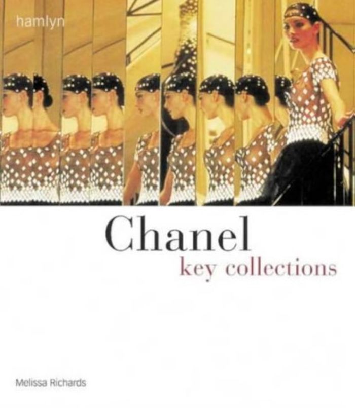 Couverture du livre « CHANEL » de Meliss Richards, librairie Les Contes Infusés à Corte