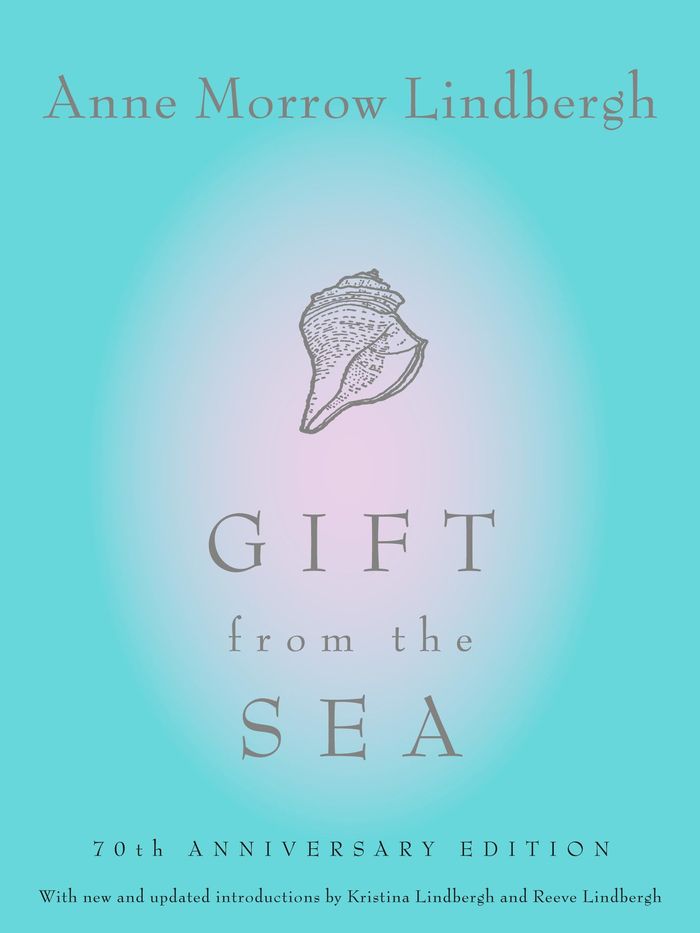Couverture du livre « GIFT FROM THE SEA - 70TH ANNIVERSARY EDITION » de Lindbergh, librairie Les Contes Infusés à Corte