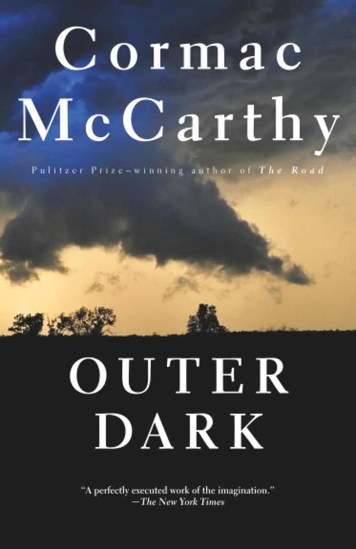 Couverture du livre « VINTAGE INTERNATIONAL - OUTER DARK » de Cormac Mccarthy, librairie Les Contes Infusés à Corte