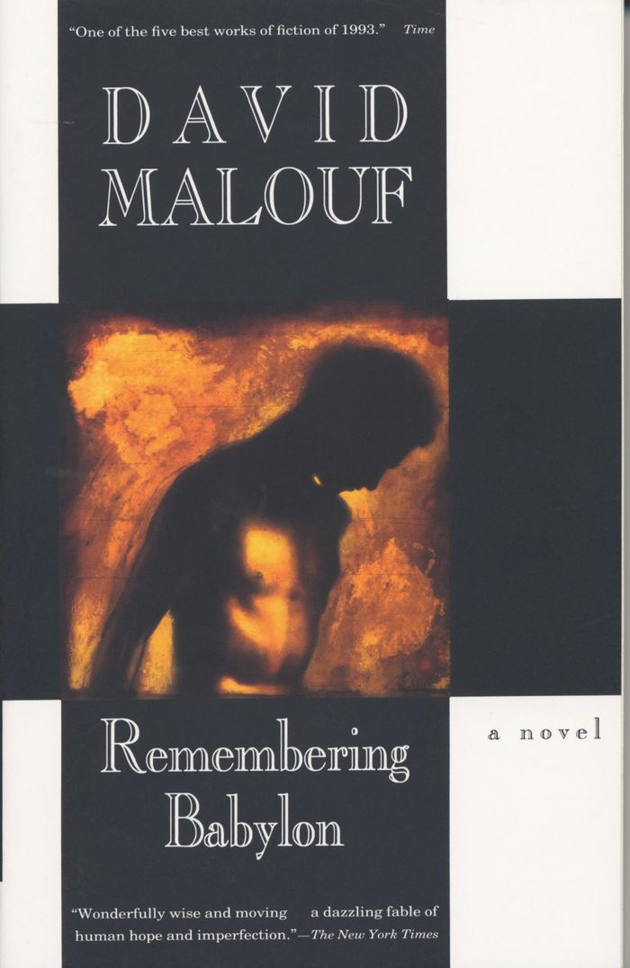 Couverture du livre « VINTAGE INTERNATIONAL - REMEMBERING BABYLON - A NOVEL (MAN BOOKER PRIZE FINALIST) » de David Malouf, librairie Les Contes Infusés à Corte