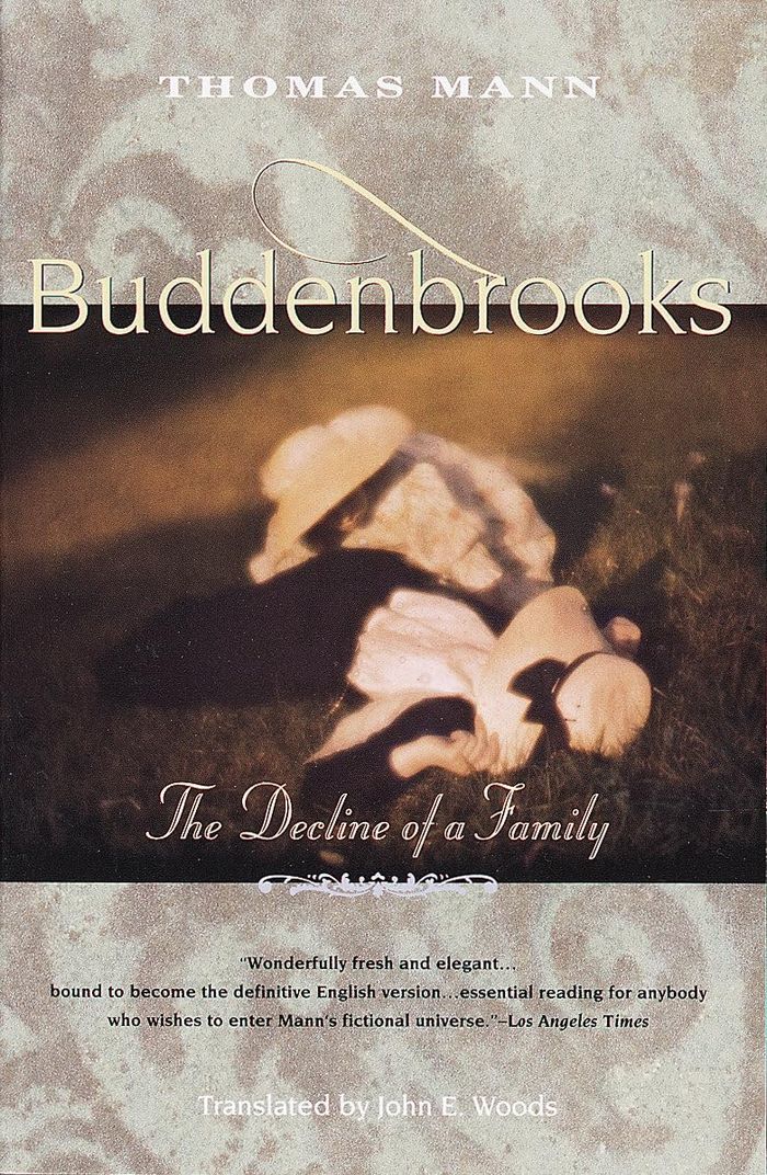 Couverture du livre « VINTAGE INTERNATIONAL - BUDDENBROOKS - THE DECLINE OF A FAMILY » de Thomas Mann, librairie Les Contes Infusés à Corte