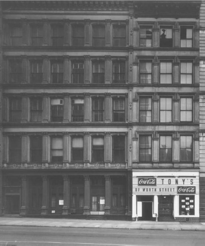 Couverture du livre « NEW YORK » de E Erwitt, librairie Les Contes Infusés à Corte