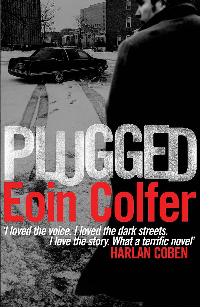 Couverture du livre « PLUGGED », librairie Les Contes Infusés à Corte
