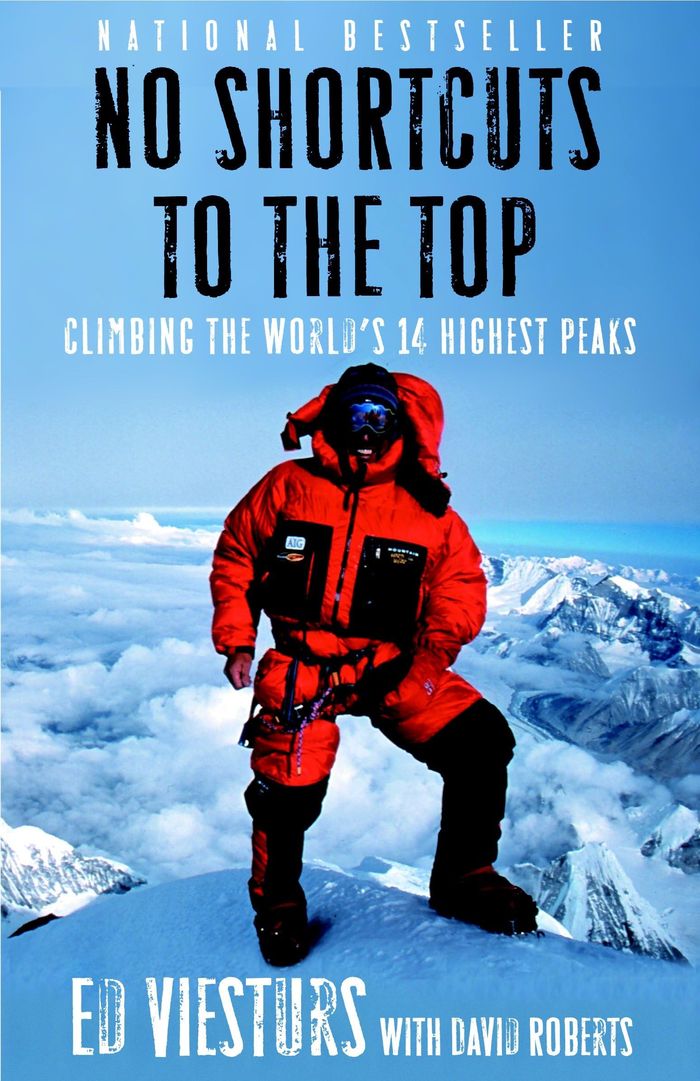 Couverture du livre « NO SHORTCUTS TO THE TOP - CLIMBING THE WORLD'S 14 HIGHEST PEAKS » de Viesturs/roberts, librairie Les Contes Infusés à Corte