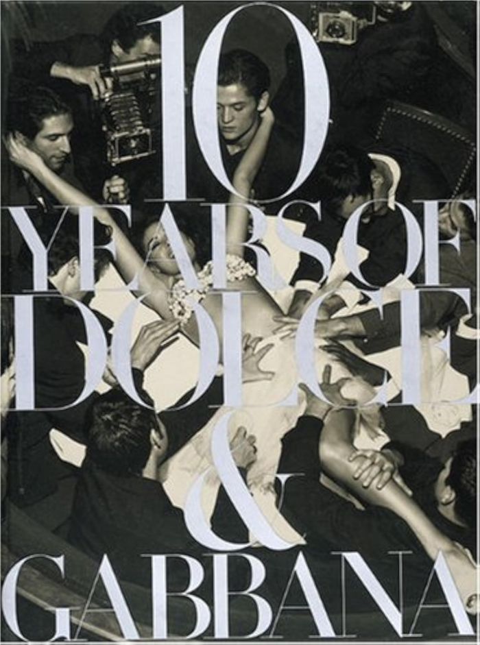 Couverture du livre « TEN YEARS OF DOLCE & GABBANA » de I Rosselli, librairie Les Contes Infusés à Corte