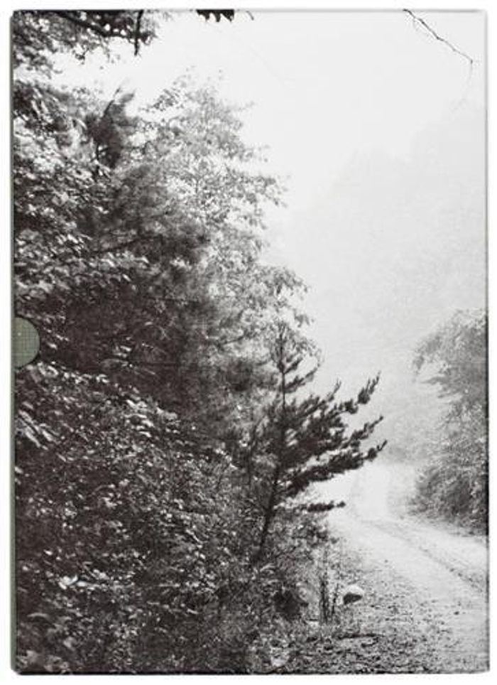 Couverture du livre « JOHN CAGE & WILLIAM GEDNEY IRIS GARDEN /ANGLAIS », librairie Les Contes Infusés à Corte