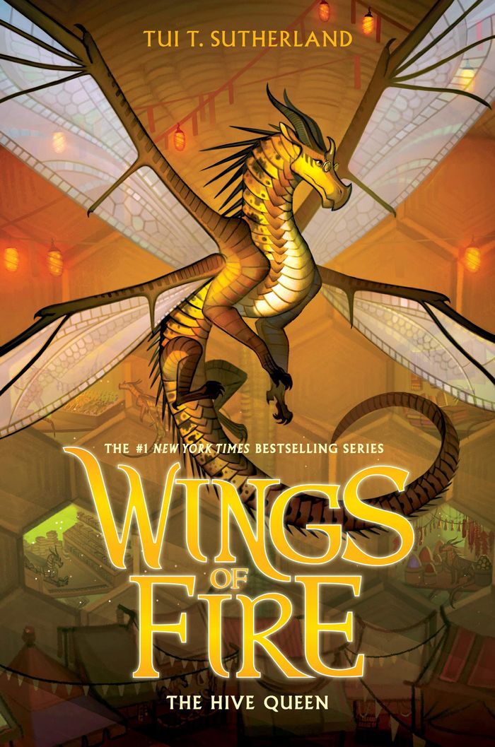 Couverture du livre « THE HIVE QUEEN (WINGS OF FIRE #12) - VOLUME 12 », librairie Les Contes Infusés à Corte