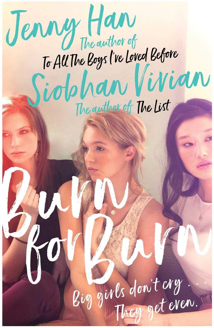 Couverture du livre « BURN FOR BURN - VOLUME 1 - FROM THE BESTSELLING AUTHOR OF THE SUMMER I TURNED PRETTY » de Han/vivian, librairie Les Contes Infusés à Corte