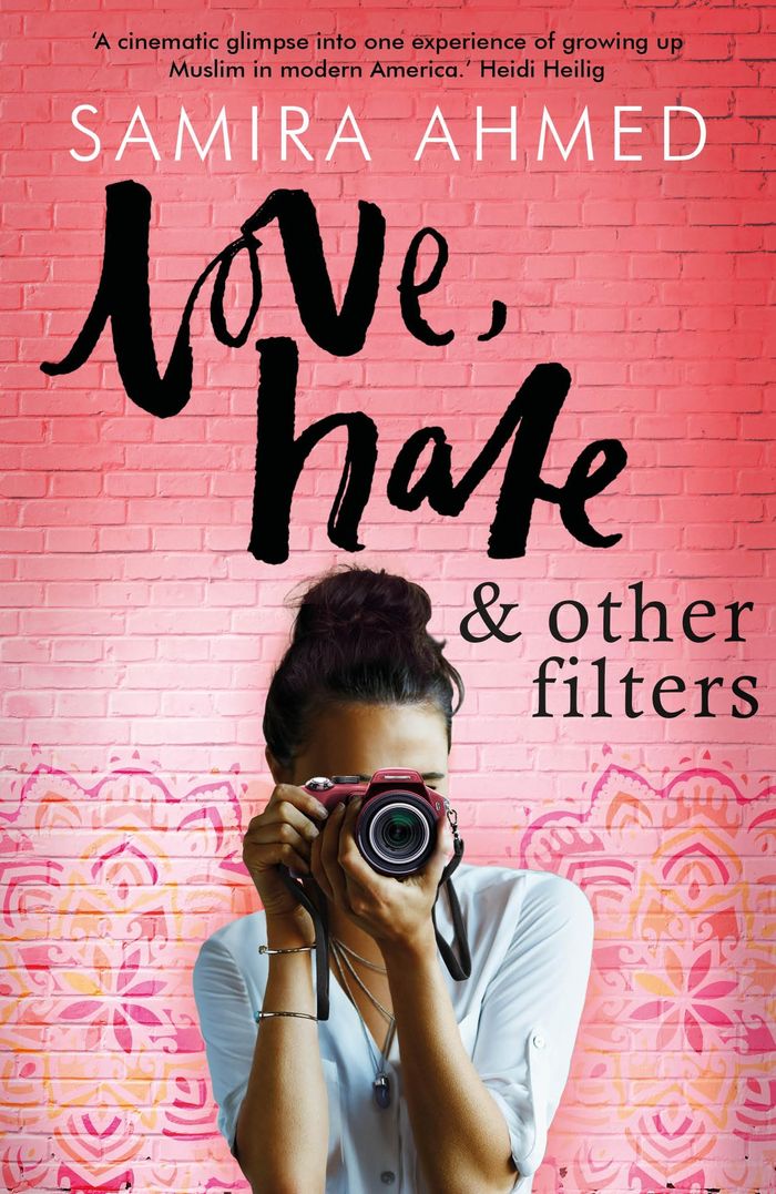 Couverture du livre « LOVE, HATE AND OTHER FILTERS », librairie Les Contes Infusés à Corte
