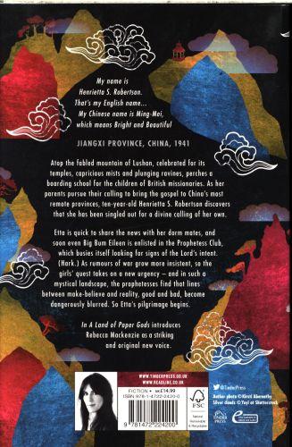 Quatrième de couverture de « IN A LAND OF PAPER GODS »