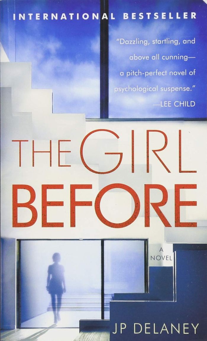 Couverture du livre « THE GIRL BEFORE - A NOVEL », librairie Les Contes Infusés à Corte