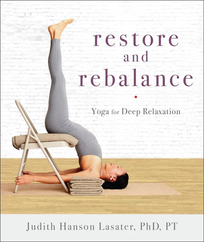 Couverture du livre « RESTORE AND REBALANCE - YOGA FOR DEEP RELAXATION », librairie Les Contes Infusés à Corte