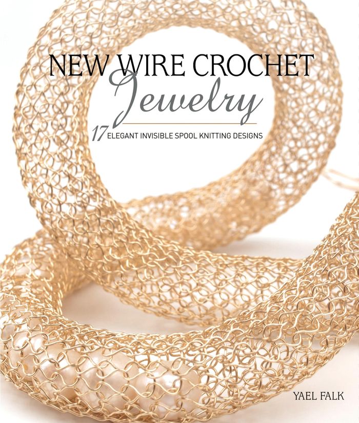 Couverture du livre « WIRE CROCHET JEWELRY - 17 ELEGANT PIECES TO STITCH », librairie Les Contes Infusés à Corte