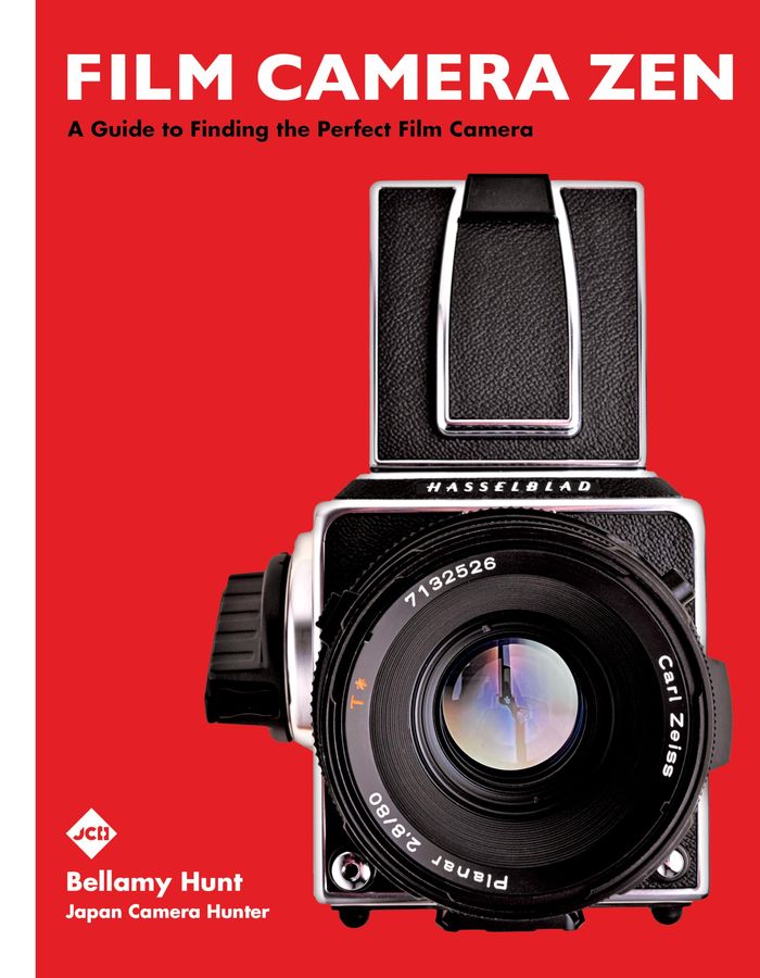 Couverture du livre « FILM CAMERA ZEN - A GUIDE TO FINDING THE PERFECT FILM CAMERA » de Hunt, librairie Les Contes Infusés à Corte