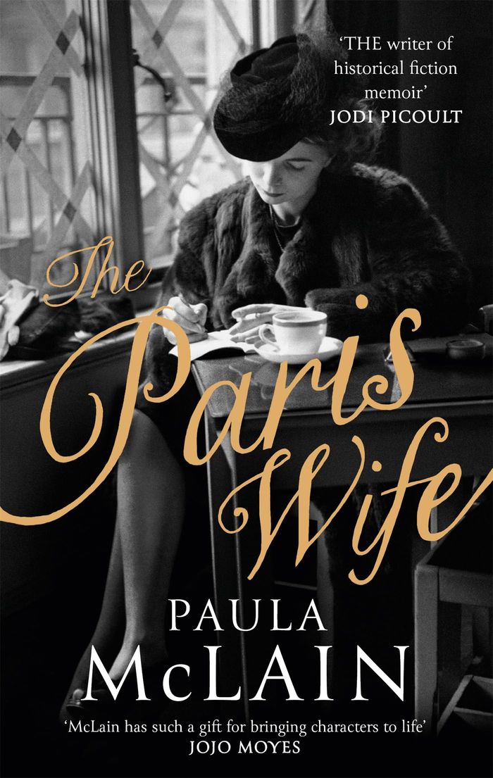 Couverture du livre « THE PARIS WIFE », librairie Les Contes Infusés à Corte