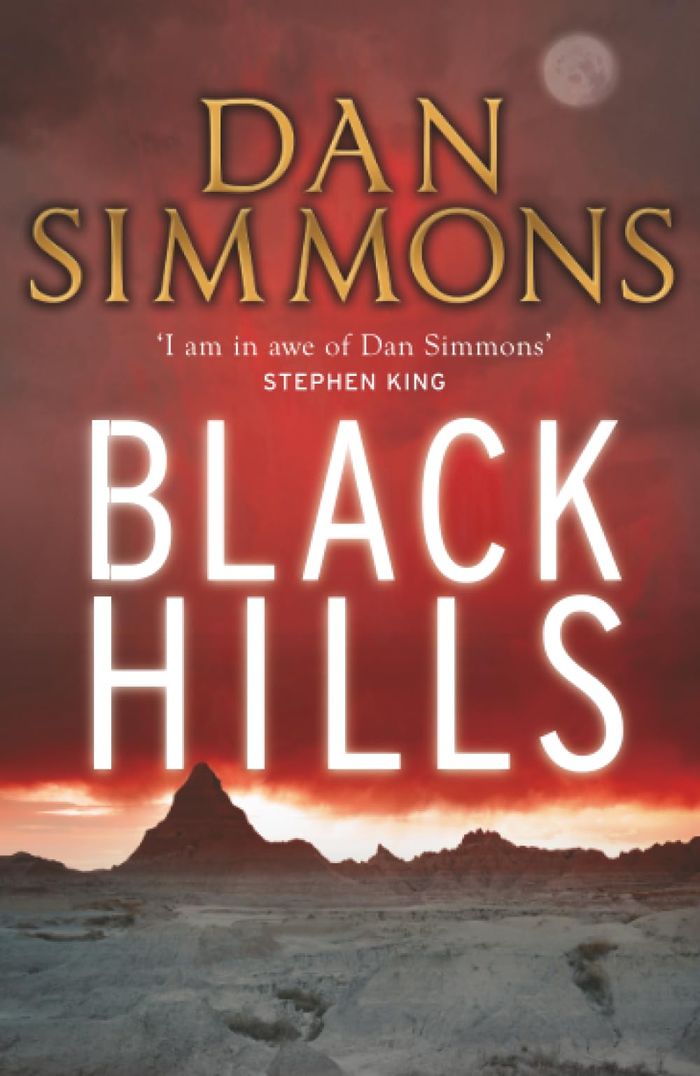 Couverture du livre « BLACK HILLS » de Dan Simmons, librairie Les Contes Infusés à Corte