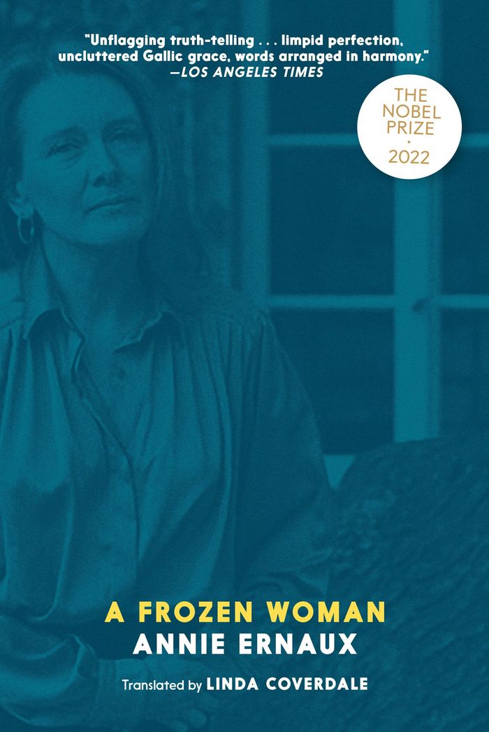 Couverture du livre « A FROZEN WOMAN » de Ernaux, Annie, librairie Les Contes Infusés à Corte