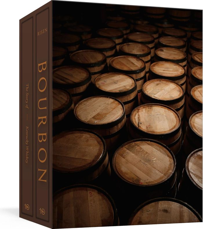 Couverture du livre « BOURBON - THE COMPLETE GUIDE TO THE ESSENTIAL AMERICAN SPIRIT », librairie Les Contes Infusés à Corte