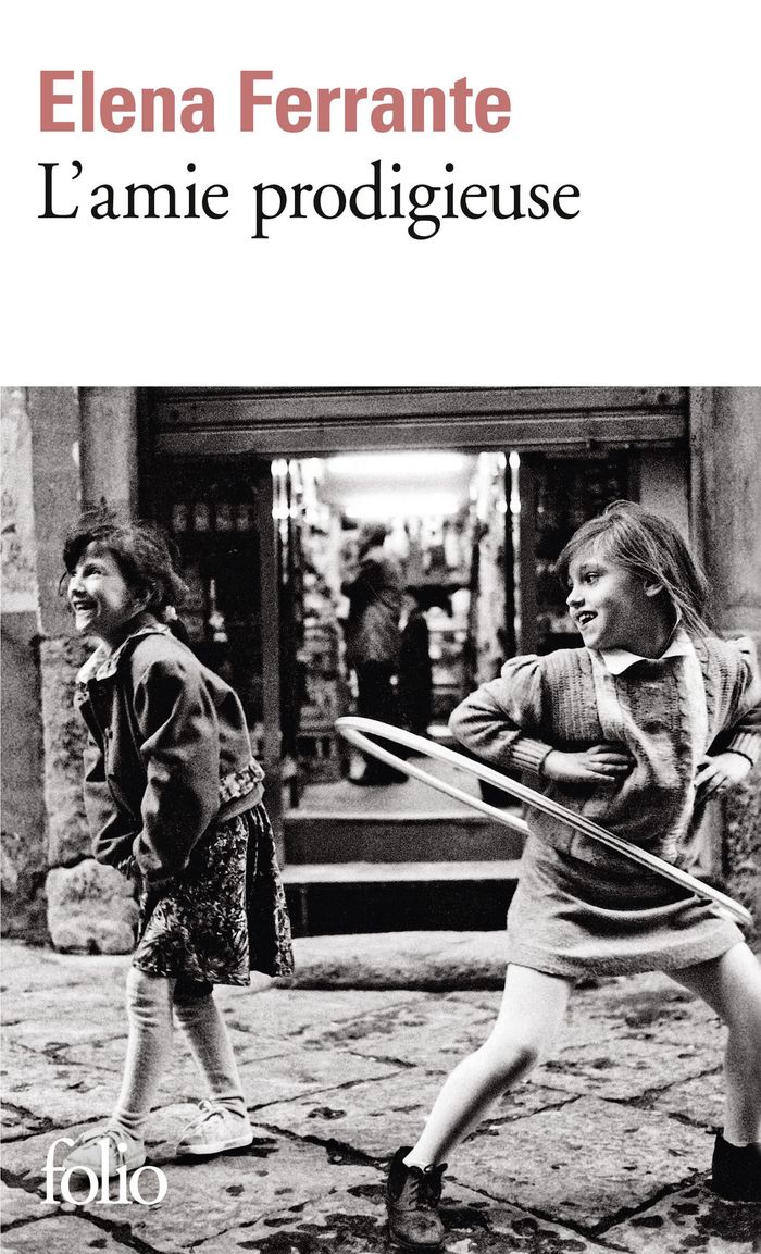 Couverture du livre « L'AMIE PRODIGIEUSE - I - L'AMIE PRODIGIEUSE - ENFANCE, ADOLESCENCE », librairie Les Contes Infusés à Corte