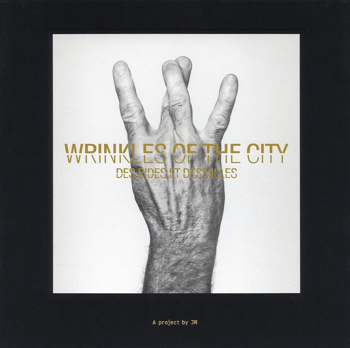 Couverture du livre « WRINKLES OF THE CITY - DES RIDES ET DES VILLES » de Jr/varda, librairie Les Contes Infusés à Corte