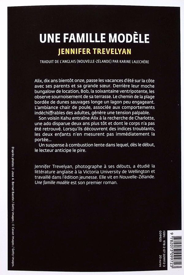 Quatrième de couverture de « Une famille modèle »
