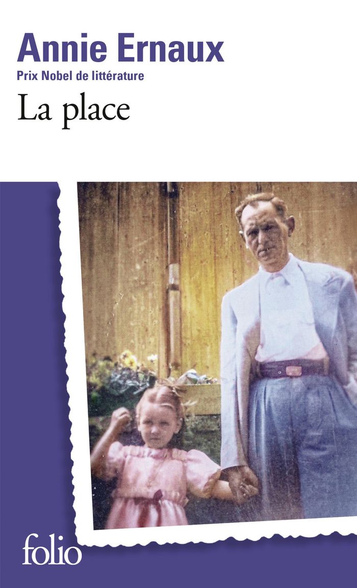 Couverture du livre « LA PLACE », librairie Les Contes Infusés à Corte