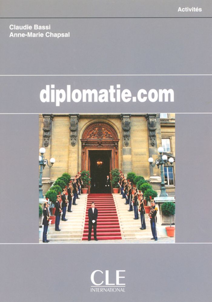 Couverture du livre « DIPLOMATIE.COM », librairie Les Contes Infusés à Corte