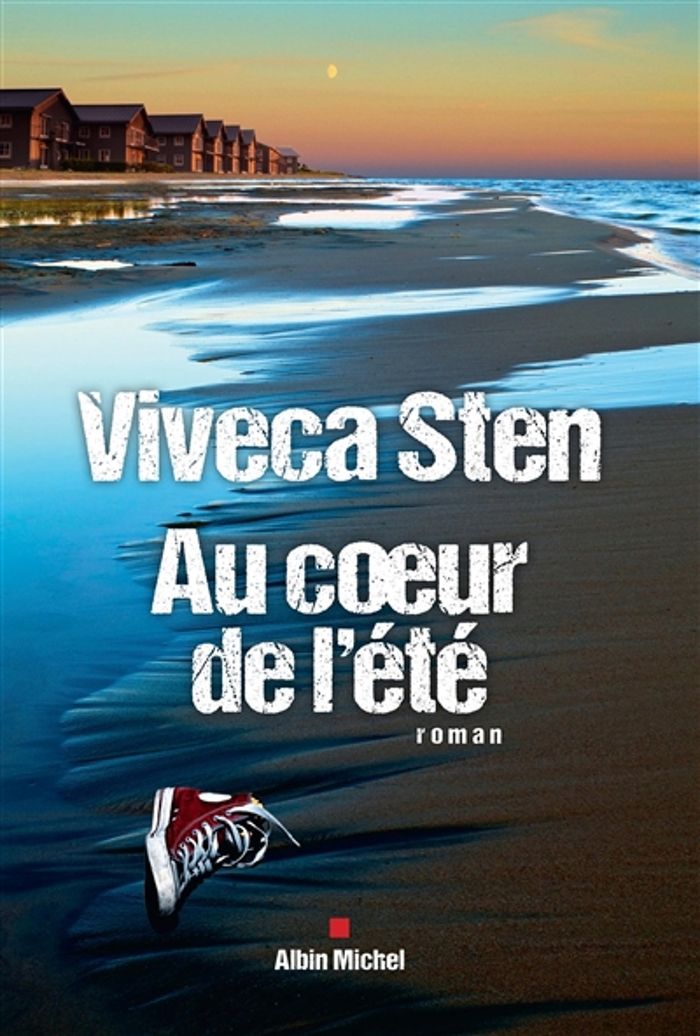 Couverture du livre « Au coeur de l'été : roman » de Viveca Sten, librairie Les Contes Infusés à Corte