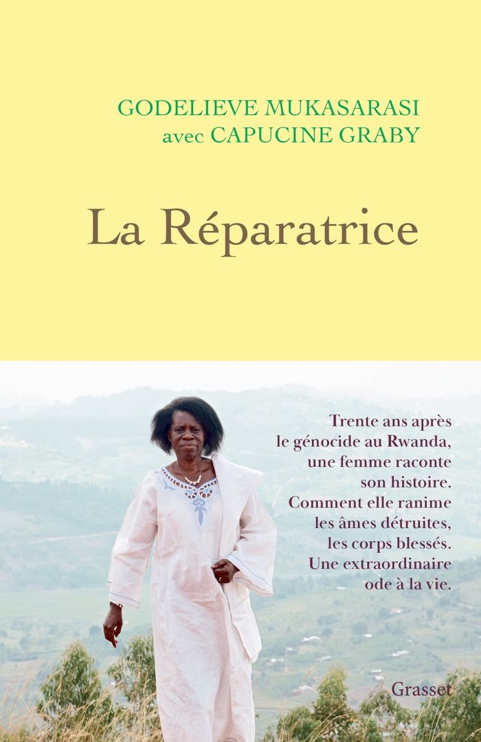 Couverture du livre « La réparatrice » de Godelieve Mukasarasi, librairie Les Contes Infusés à Corte