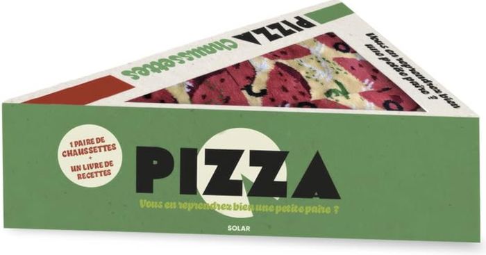 Couverture du livre « COFFRET PIZZA CHAUSSETTES - VOUS EN REPRENDREZ BIEN UNE PETITE PART », librairie Les Contes Infusés à Corte