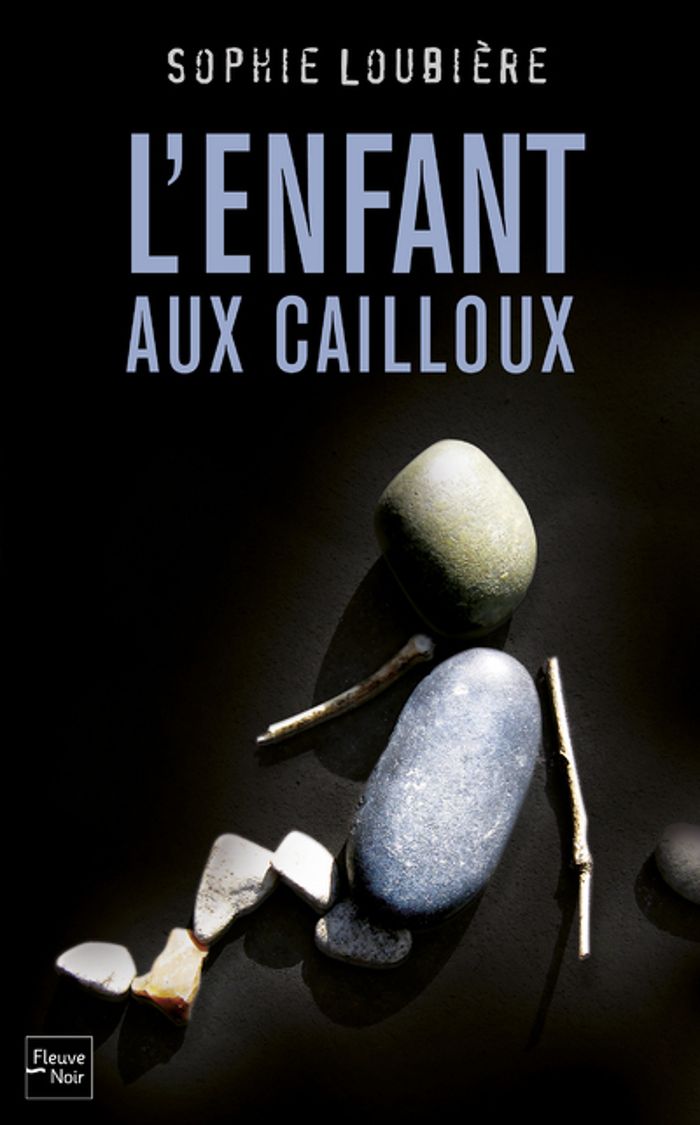 Couverture du livre « L'enfant aux cailloux » de Sophie Loubière, librairie Les Contes Infusés à Corte