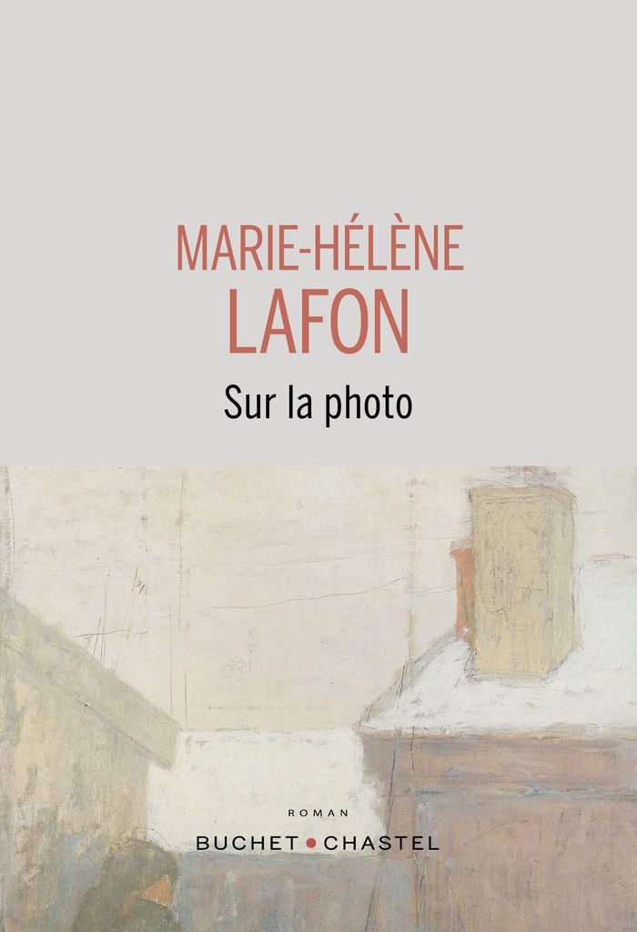 Couverture du livre « Sur la photo : roman » de Marie-Hélène Lafon, librairie Les Contes Infusés à Corte