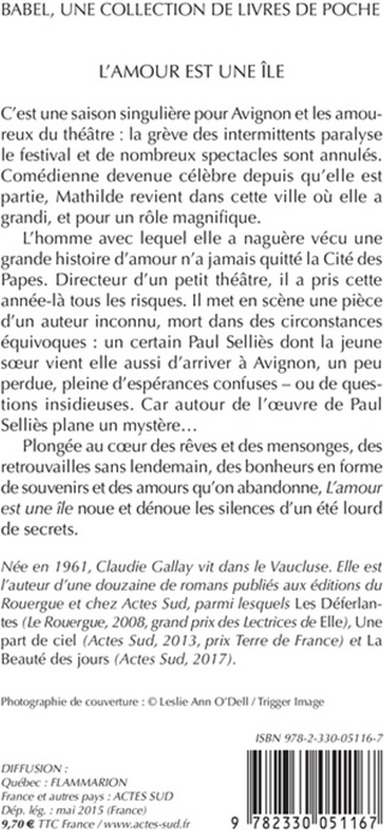 Quatrième de couverture de « L'amour est une île : roman »