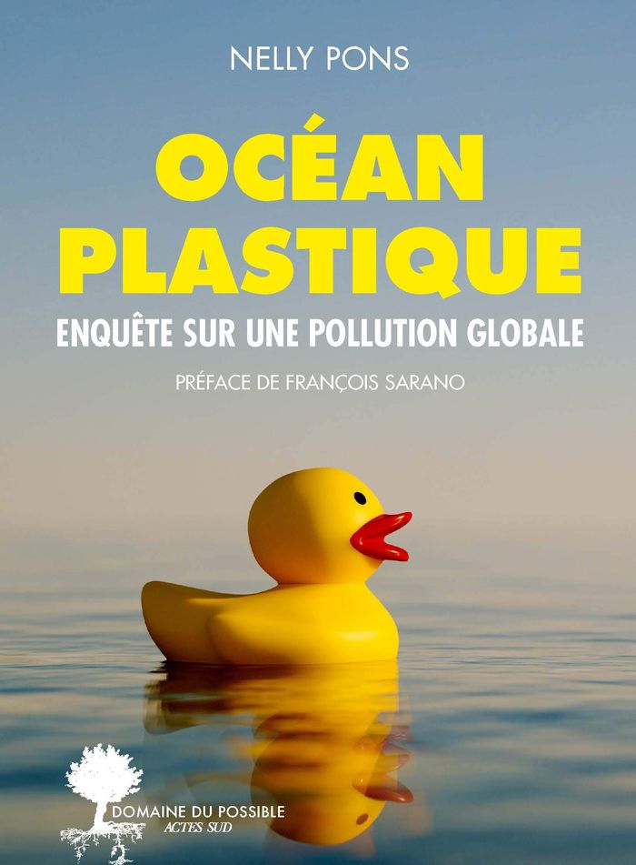 Couverture du livre « OCEAN PLASTIQUE - ENQUETE SUR UNE POLLUTION GLOBALE - ILLUSTRATIONS, COULEUR », librairie Les Contes Infusés à Corte