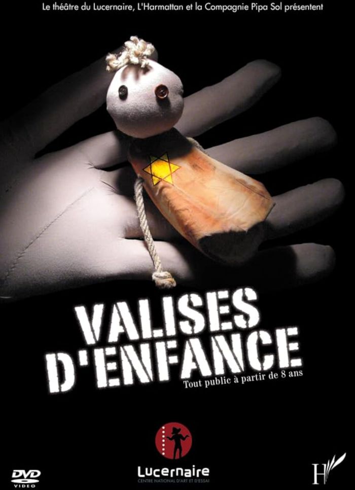 Couverture du livre « VALISES D'ENFANCE » de Xxx, librairie Les Contes Infusés à Corte